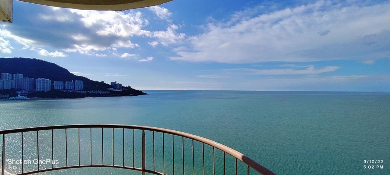 Sea View Paradise Appartement Tanjung Bungah  Buitenkant foto