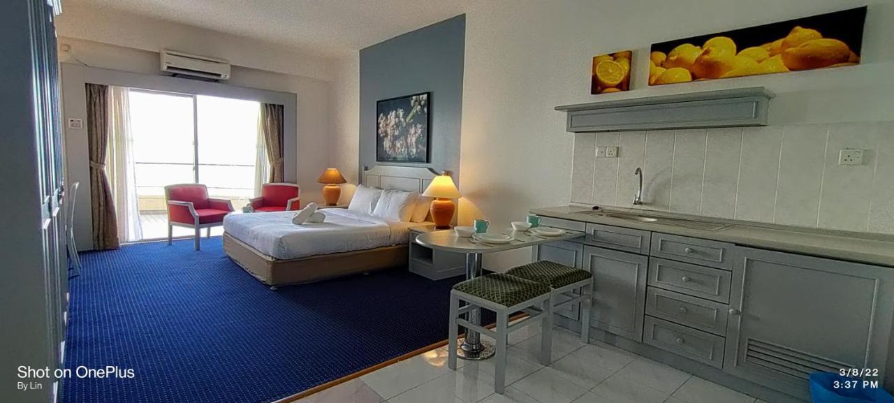 Sea View Paradise Appartement Tanjung Bungah  Buitenkant foto